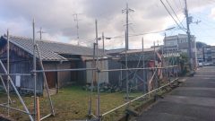 京都市内　市営住宅の解体足場
